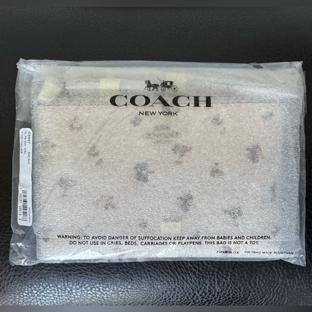 COACH Small Wristlet with Floral Print - Picture 10 of 12